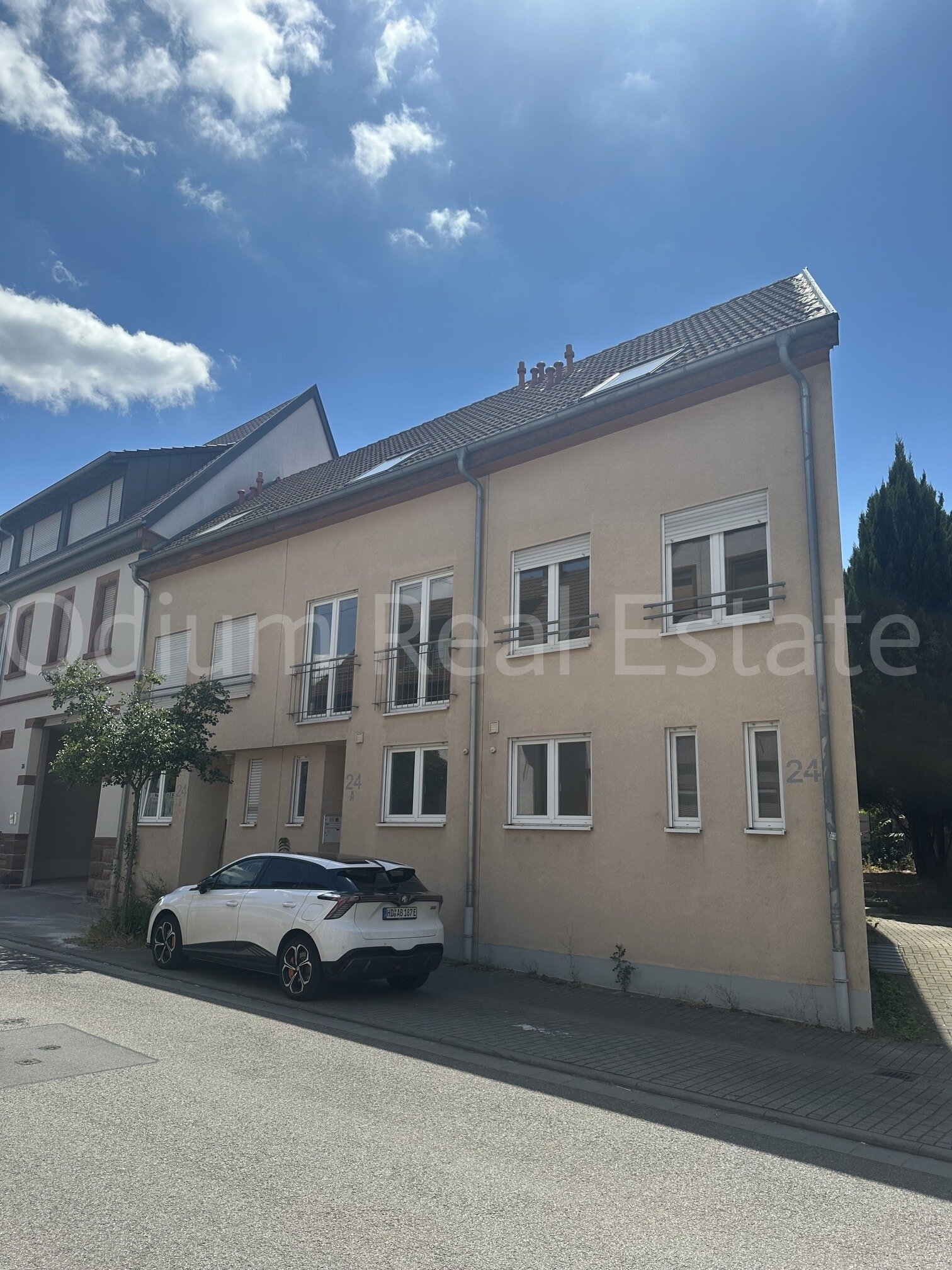 Modernes Reihenmittelhaus unter 400.000 € in Hirschberg ? Modernes Reihenmittelhaus unter 400.000 € in Hirschberg ?